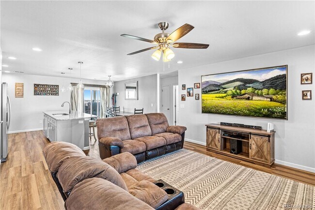 Building Photo - NO HOA and LOTS OF RV PARKING!  1.26 ACRE ...