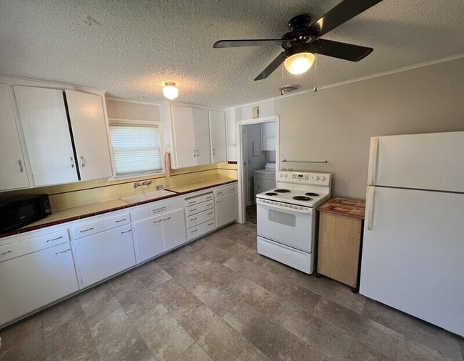 Building Photo - 8056 17th Ave NW