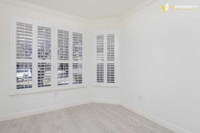 Building Photo - What's special