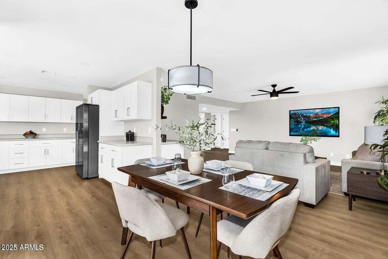 Foto principal - 25810 S Boxwood Dr