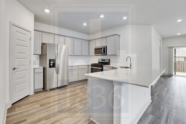 Building Photo - 18001 Umberto Dr