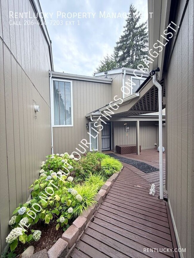 Building Photo - 3221 SW 319th Pl