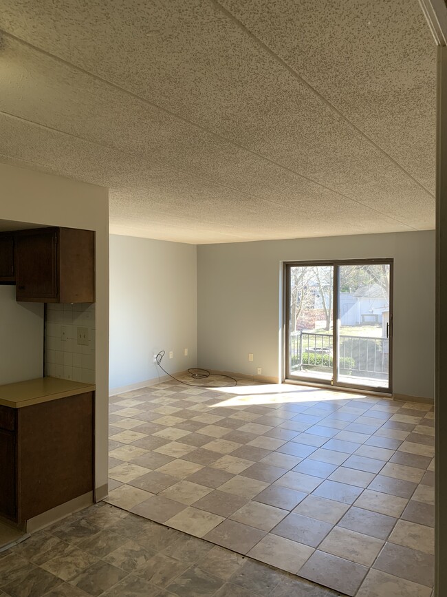 Building Photo - 716 N Sprigg St