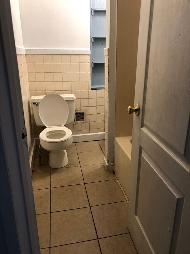 Foto del edificio - 808 W King St