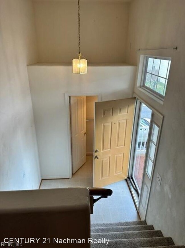 Building Photo - 3 br, 2.5 bath House - 1236 Duke of Suffolk