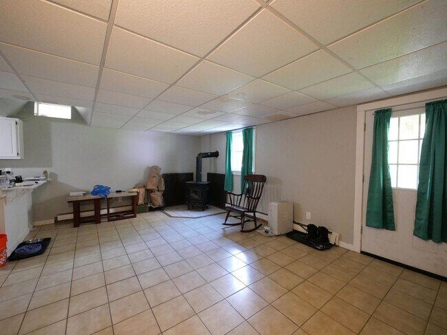 Foto del edificio - 85 Sylvan Ridge Rd
