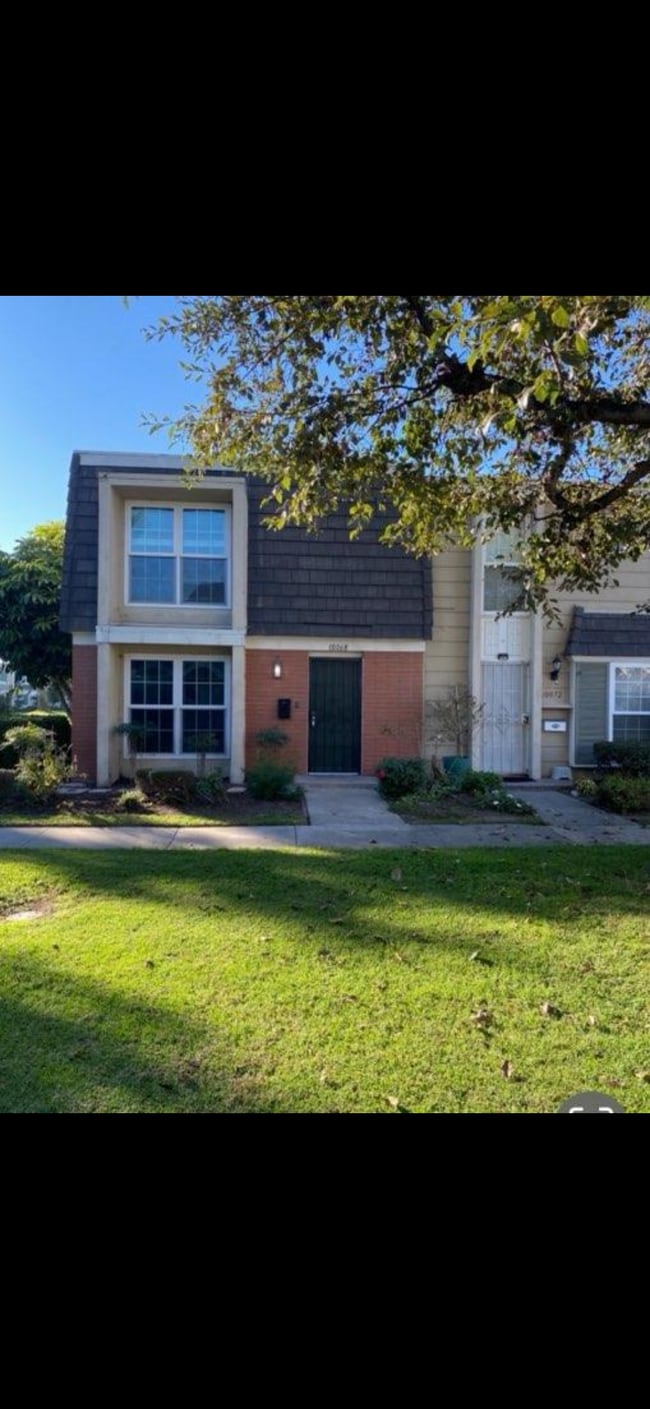 Photo - 10068 San Miguel Ct Townhome