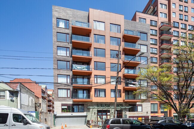 Building Photo - 132-27 41st Rd