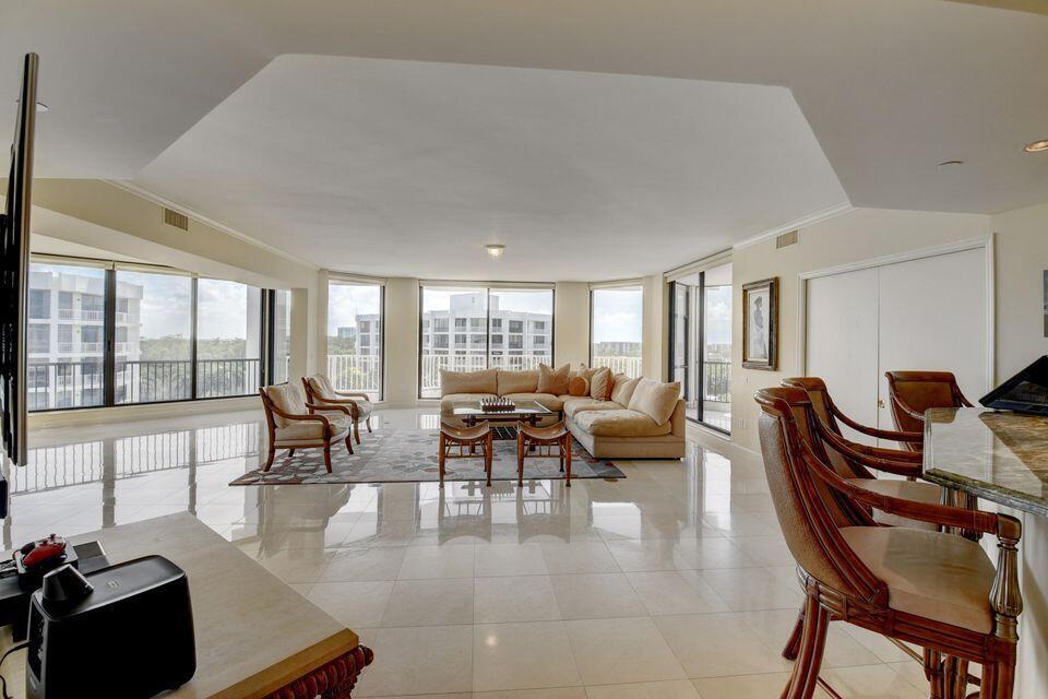 Foto principal - 20320 Fairway Oaks Dr
