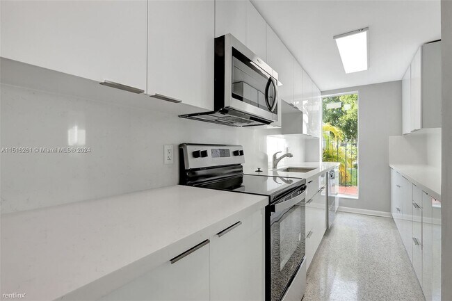 Building Photo - 3 br, 2 bath House - 2653 SW 33rd Ct