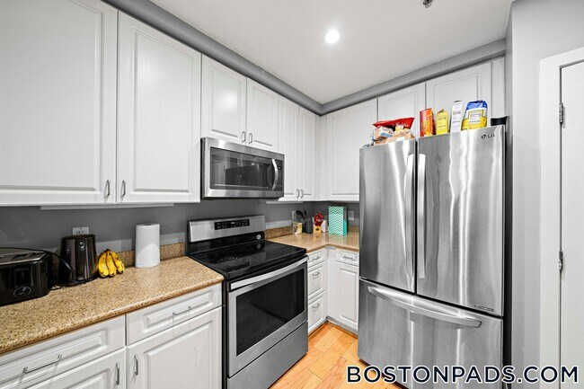 Foto del edificio - 175 Cottage St