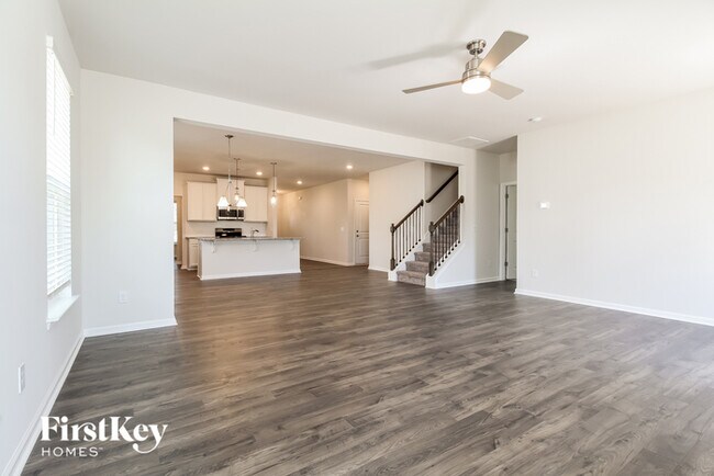 Building Photo - 465 Yoshino Cherry Dr