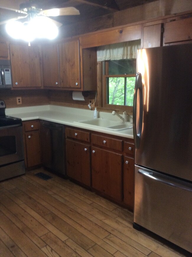 Building Photo - 25 Eagles Nest Ln