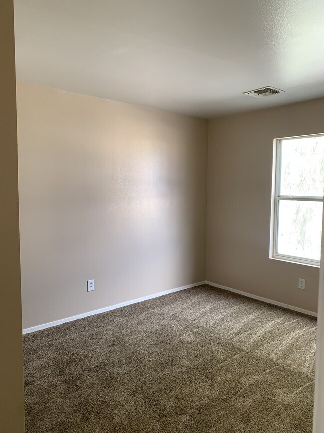 Foto del edificio - 6796 S Parliament Dr