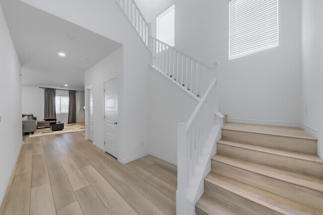 Foto del edificio - 2023-Built Liberty Floorplan-NEXT-GEN Suite w/3338 sq ft living space w/5 BR’s, 4 1/2 BA's, 3 car...