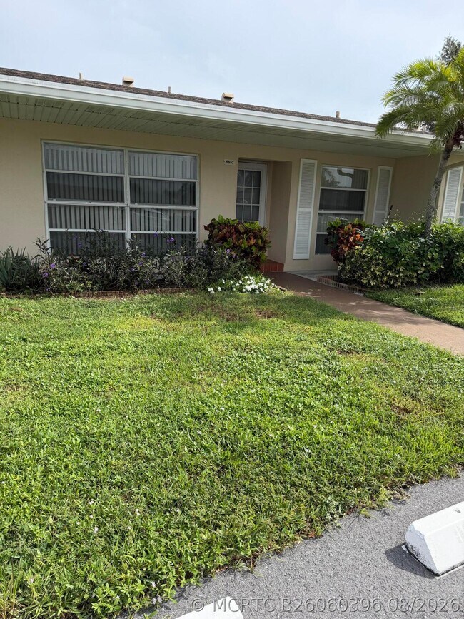 Building Photo - 8857 Bella Vista Dr