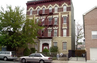 Building Photo - 14 Gouverneur St