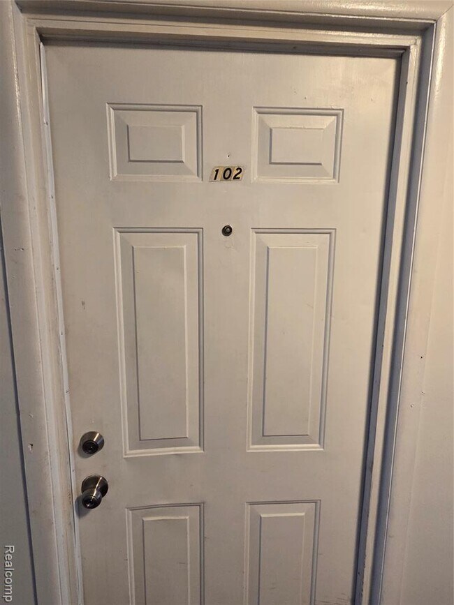 Foto del edificio - 19131 Lahser Rd