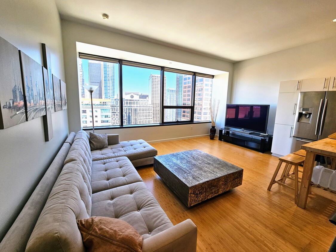 Living Room - 1100 Wilshire Blvd