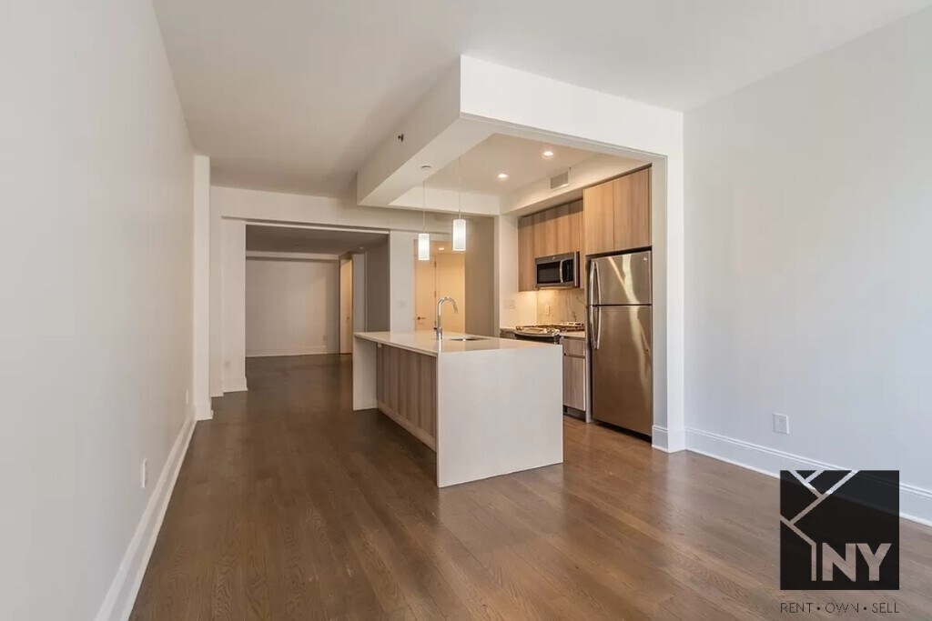 3 Bedroom, 2 Bath - Massive Space - Prim... - 3 Bedroom,  2 Bath  - Massive Space - Prim...