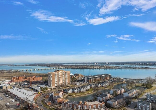 Building Photo - 250 E Harbortown Dr