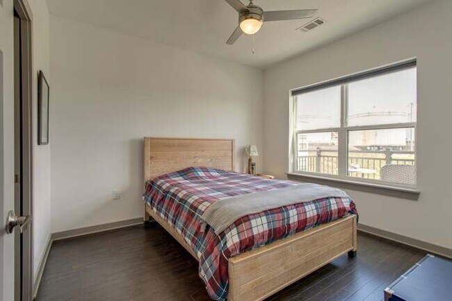 Foto del edificio - 1638 54th Ave N