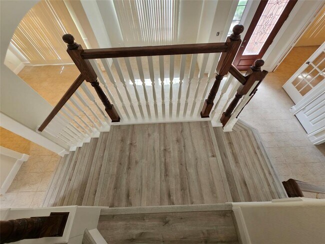 Foto del edificio - 12503 Rosewood Way Ln