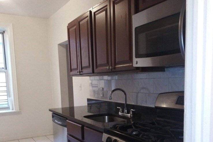 Foto principal - 4700 Northern Blvd
