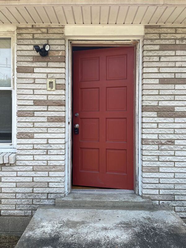 Foto del edificio - 3124 Moorewood Dr