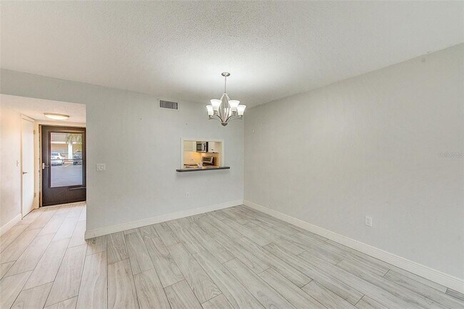 Building Photo - 10280 Imperial Point Dr W