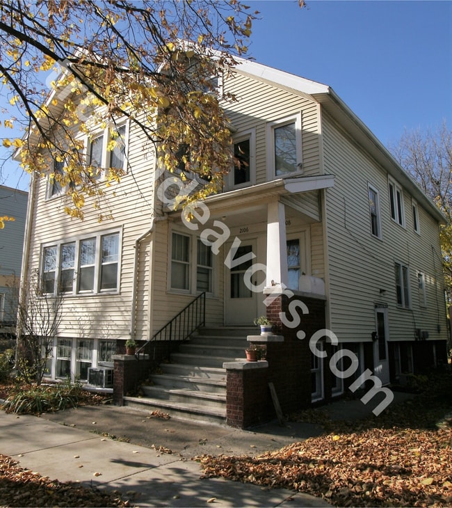 Building Photo - 2108 E Washington Ave