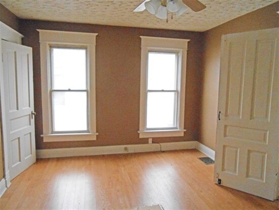 Primary Photo - 2210 W 4th St