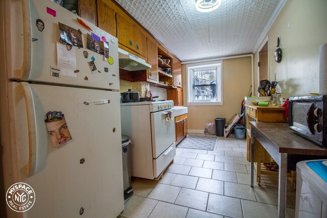 Building Photo - 167 Saint Nicholas Ave