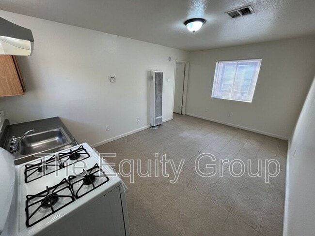 Building Photo - 9318 Rd 236
