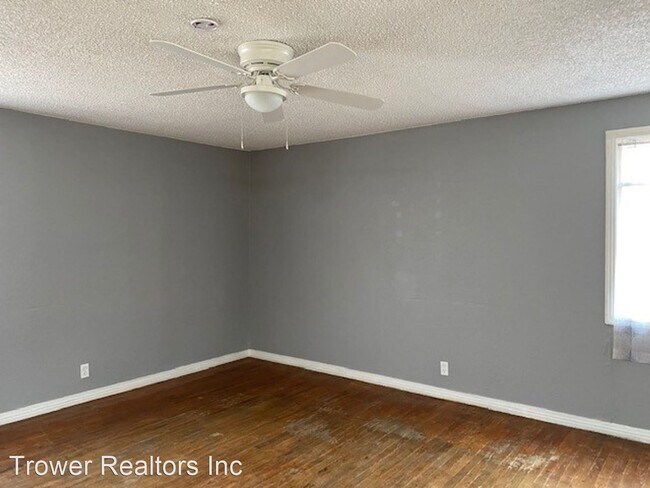 Building Photo - 3 br, 2 bath House - 4205 Clover