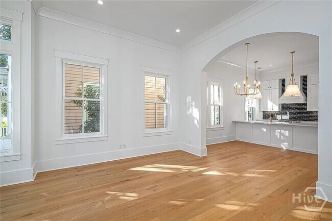Foto del edificio - 312 W 38th St