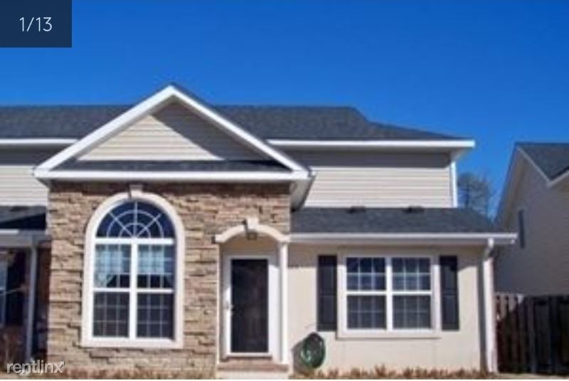 Primary Photo - 3 br, 2 bath Townhome - 625 Goodale Ln