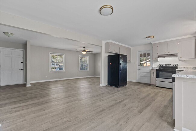 Foto del edificio - Welcome to the 3 Bed 2 Bath in Fayetteville