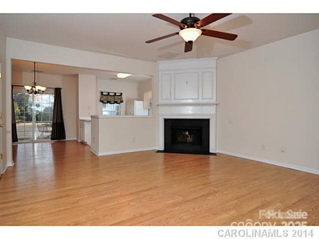 Building Photo - 3261 Mannington Dr