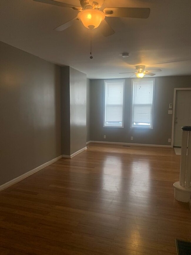 Building Photo - 2 bedroom in Newbold
