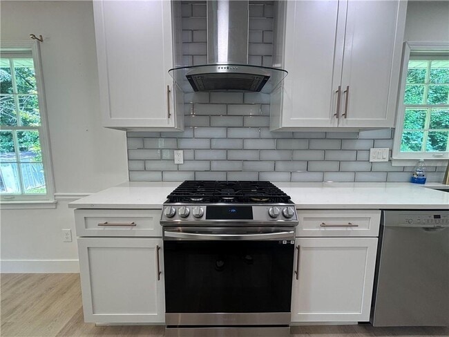 Foto del edificio - 921 James Ct NW