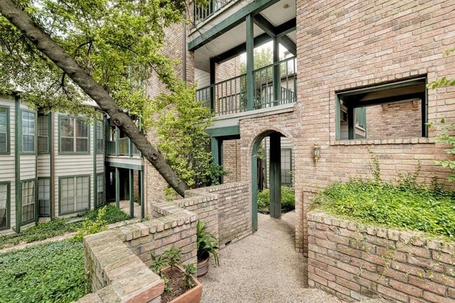 Building Photo - 1741 Spyglass Dr