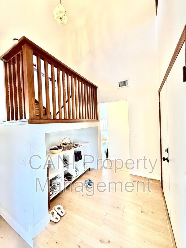 Foto del edificio - 435 Loblolly Ln