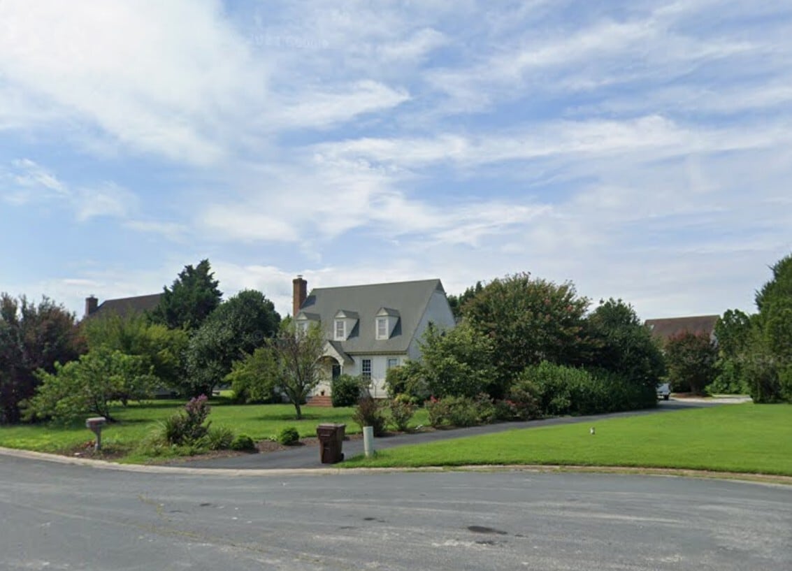 Building Photo - 6050 Gloucester Ct