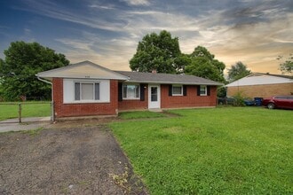 Building Photo - 918 Dennison Ave