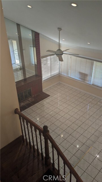 Building Photo - 2128 W Chalet Ave