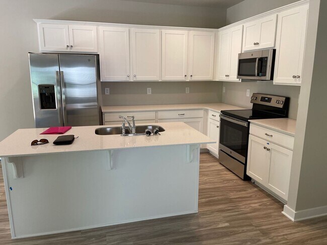 Foto del edificio - Home for Rent in St James Subdivision in Pinson, AL!!! Available Now!