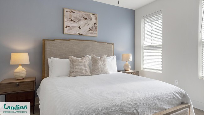 Building Photo - 404 W 26th St