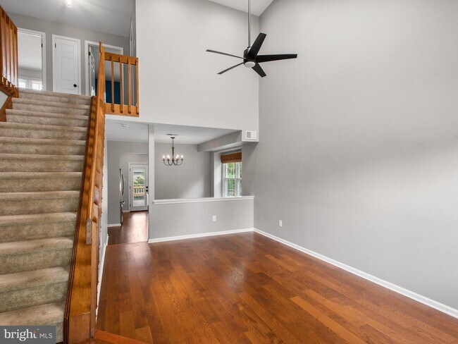 Foto del edificio - 11 Hickory Ct