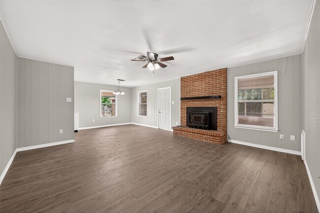 Foto del edificio - 611 Dogwood Trail